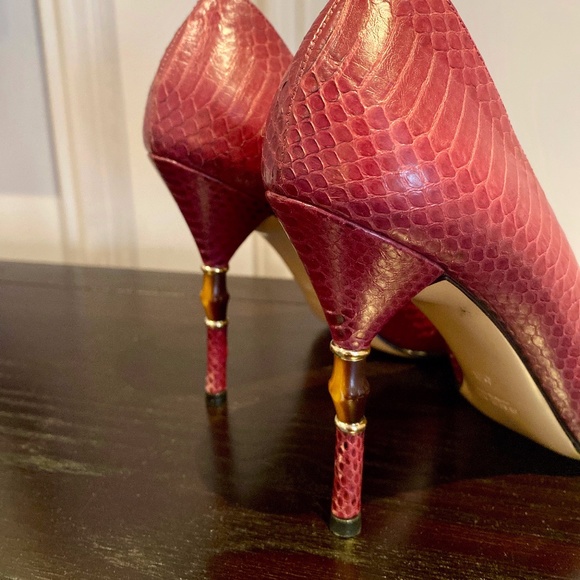 GUCCI SNAKESKIN PUMPS - Picture 6 of 12